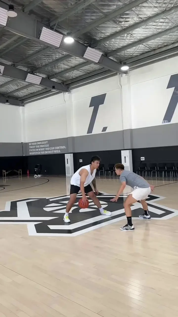 为什么封闭训练是提高篮球水平的有效途径_0
